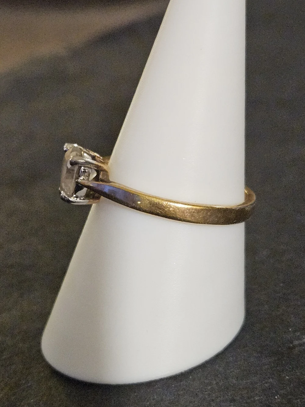 Heart-Cut Solitaire Ring in Gold with Clear Stone. Size 10 Womens.